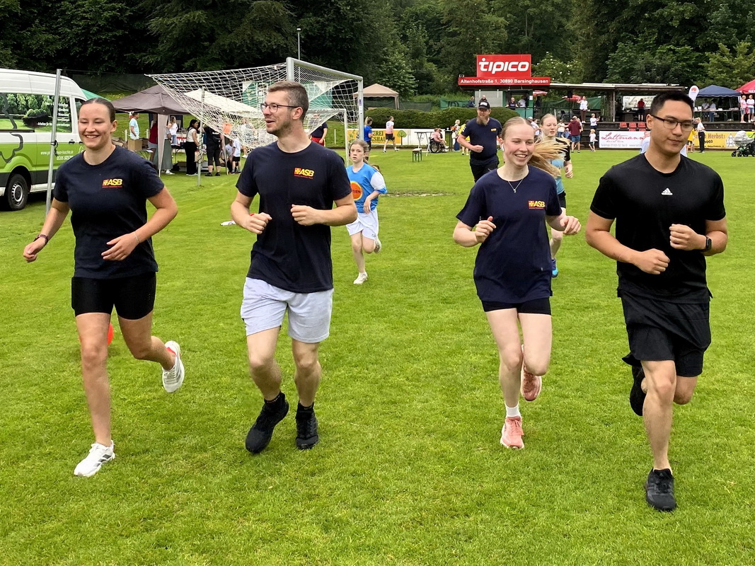 ASB-Gemeinschaft legt sich für den Fuchsbau-Spendenlauf mächtig ins Zeug