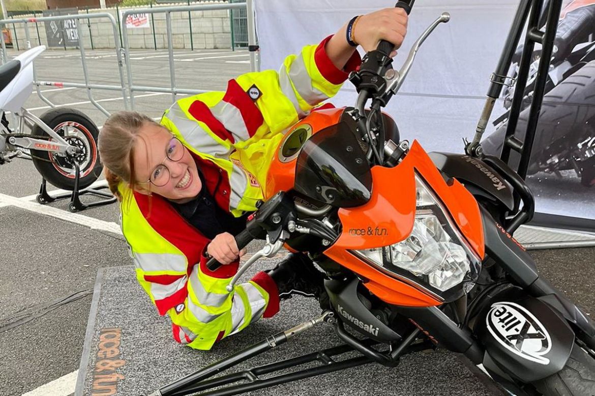 Chantale Meinberg bewirbt sich schon jetzt für eine Motorradstaffel beim ASB.