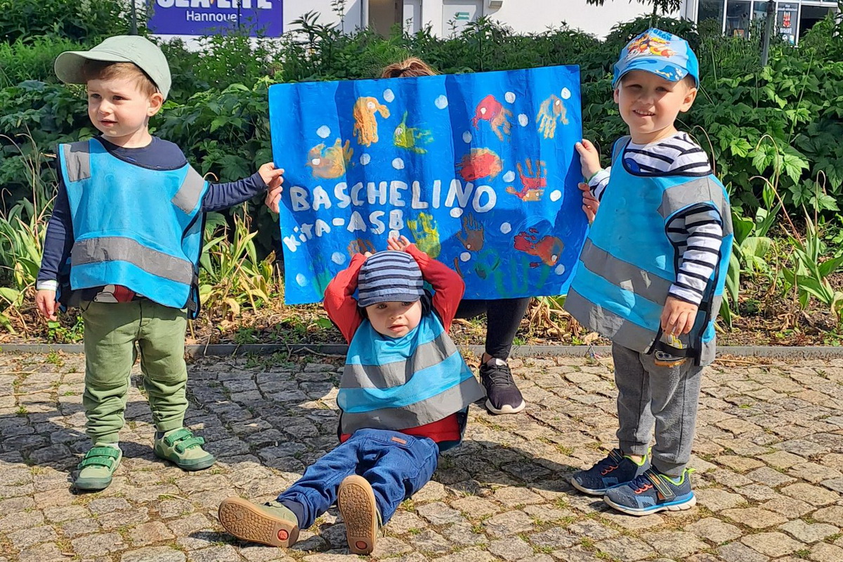 Kinder der ASB-Kita Baschelino besuchen das Sea-Life Aquarium