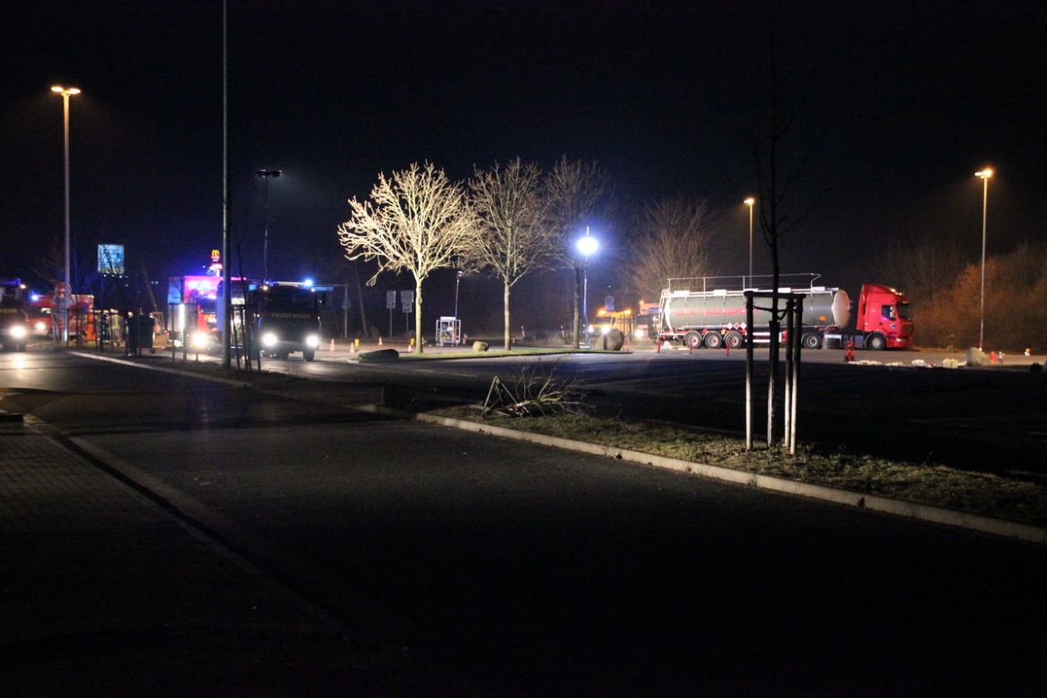 ASB unterstützt die Feuerwehr bei Einsatz auf der A2